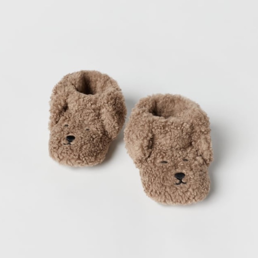 NWT Zara Size 12 Puppy dog faux shearling slippers